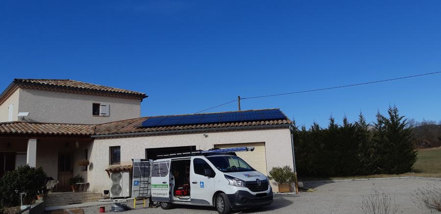 Installation de panneaux solaires photovoltaïques 6kWc à Laragne-Montéglin (05)