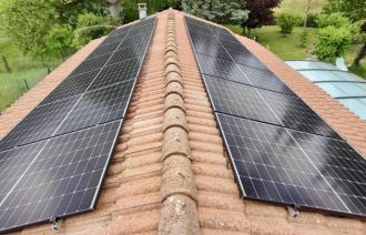 Installation de panneaux solaires photovoltaïques 6kWc à Aspremont (05)