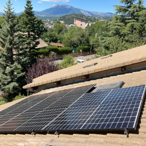 Production d'électricité solaire photovoltaïque à Gap (05)